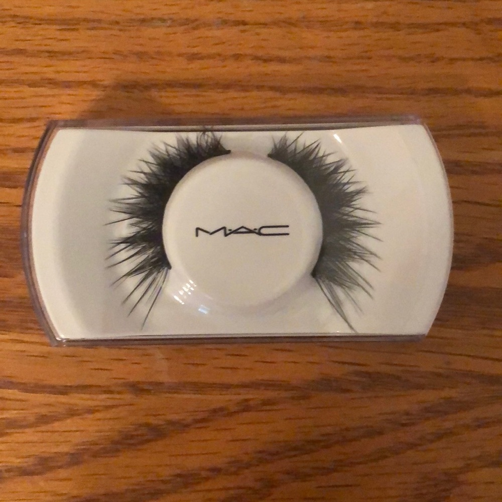 MAC Eyelashes